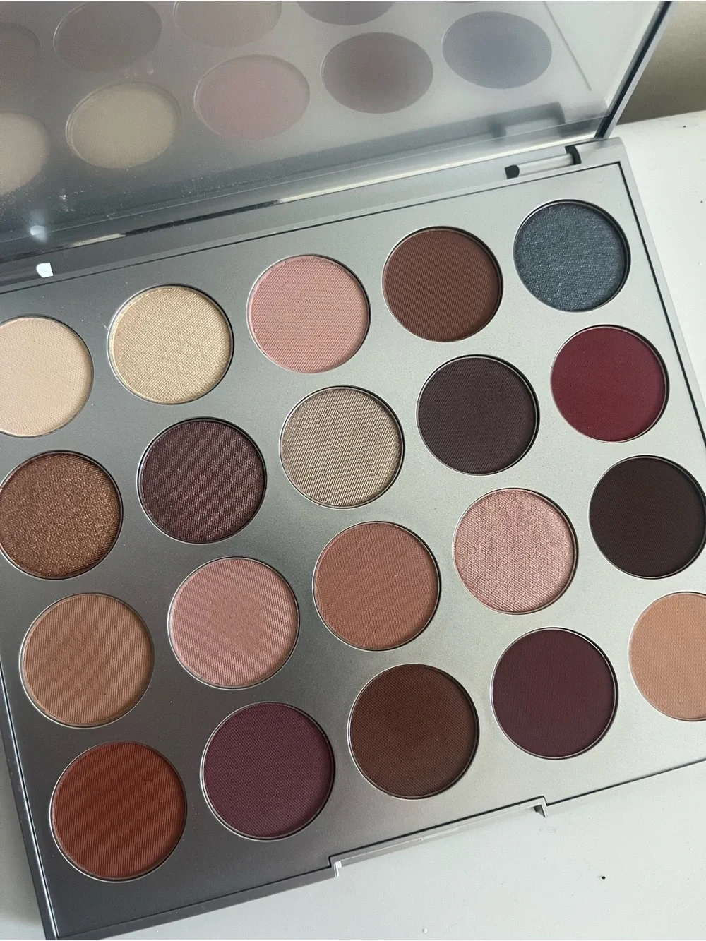 Bellame Neutral Matte & Shimmer Eyeshadow Palette - 20 Warm Shades